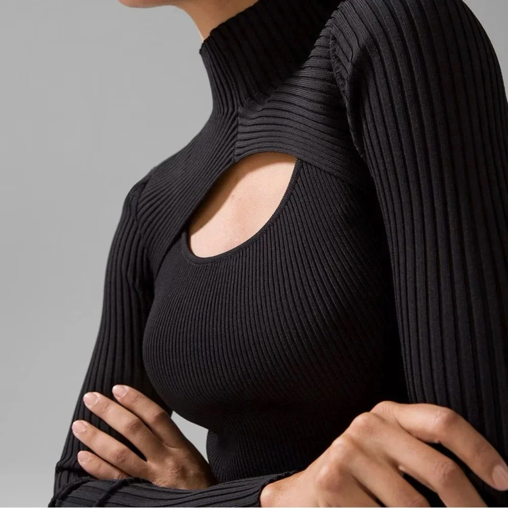 White House Black Market WHBM Long Sleeve Cutout Turtleneck Sweater Size XS